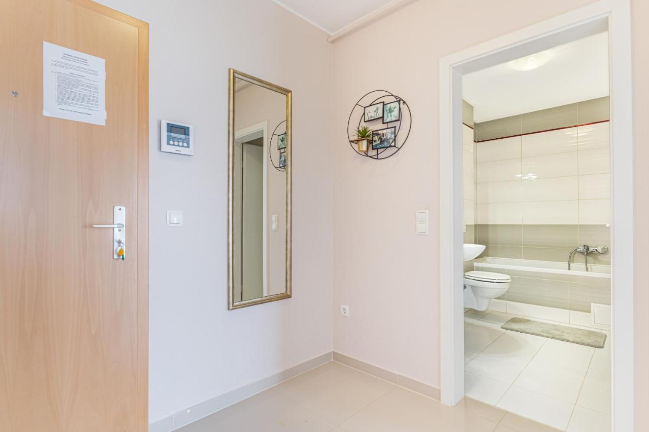 Apartament Belles Roses Brasov Apartman Kültér fotó