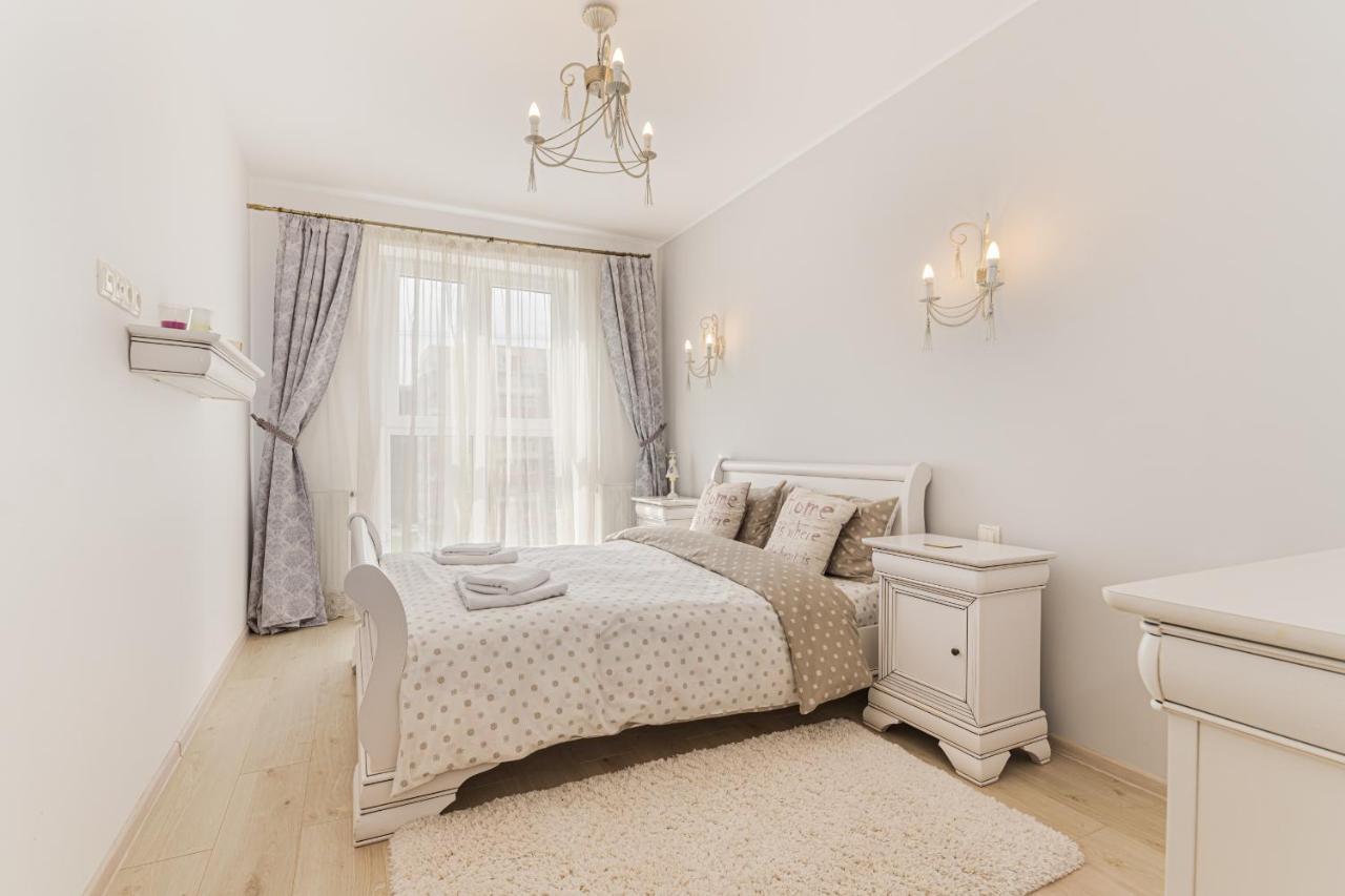 Apartament Belles Roses Brasov Apartman Kültér fotó
